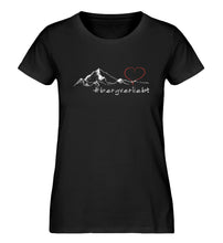 Lade das Bild in den Galerie-Viewer, Für alle die ihr Herz am rechen Fleck Berglandschaft tragen möchten und einfach nur #bergverliebt sind. Auch perfekt als Geschenk für Bergliebhaber geeignet.
